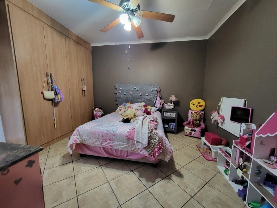 To Let 3 Bedroom Property for Rent in Brits North West